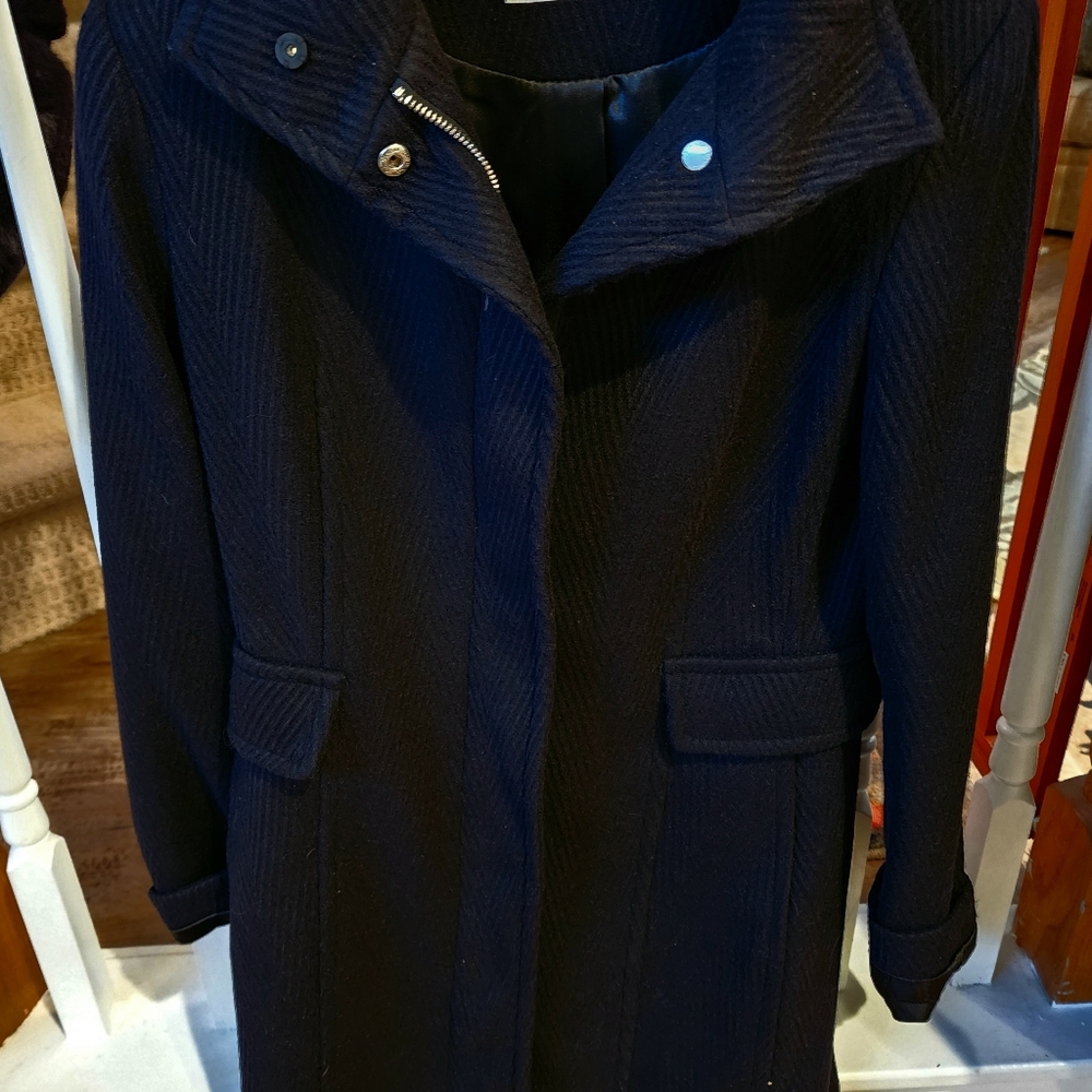 BRAND NEW Calvin Klein walking coat